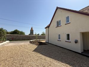 Parking Area- click for photo gallery
